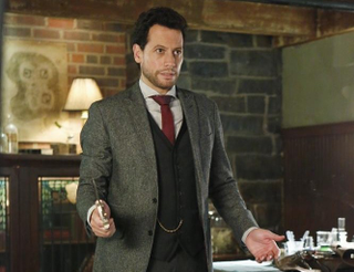 Illustration for article titled Forever's Henry Morgan Has Issues, But Should Never, Ever Get Therapy